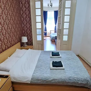 Apartment Domum Unirea, Across The Street Of Old Center, Bukarest