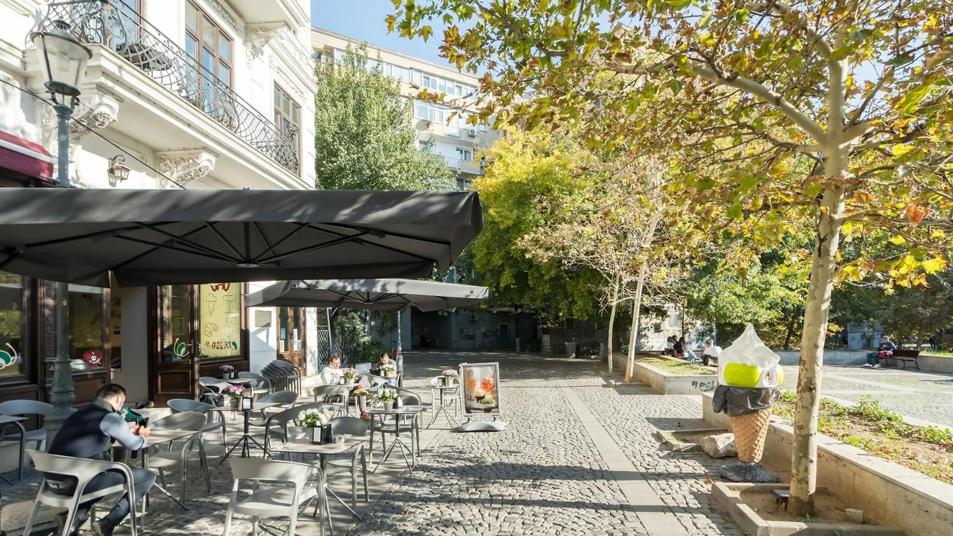 Emeris Old Town Bucharest Apartment
