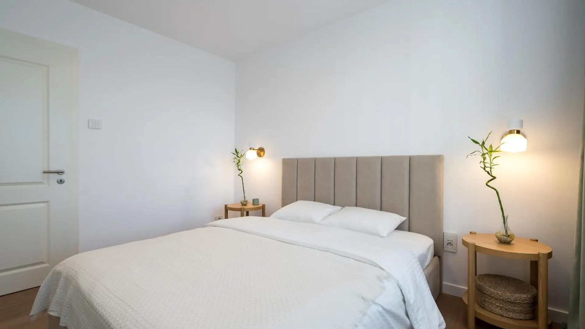Emeris Old Town Bucharest Apartment